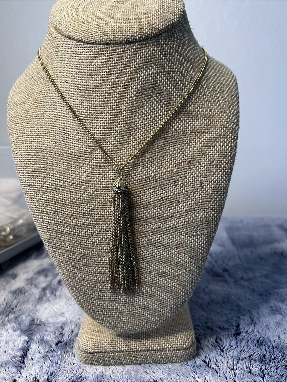 Vintage Gold Tone Fringe Tassel Pendant Necklace 36in